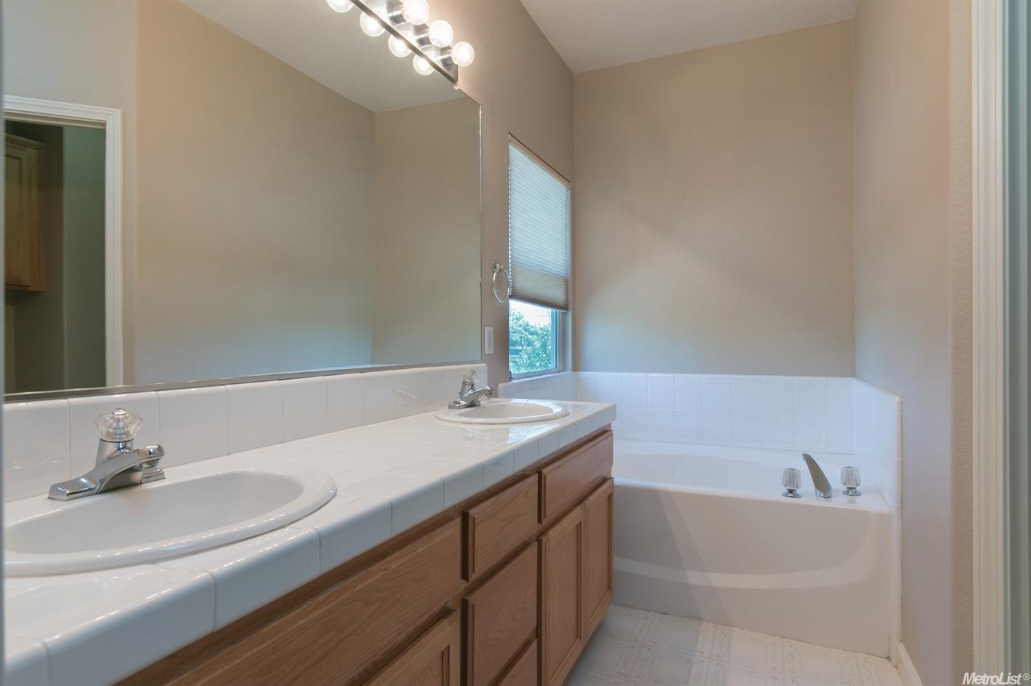 3713 Chant Ct, Modesto, CA 95355 photo 24