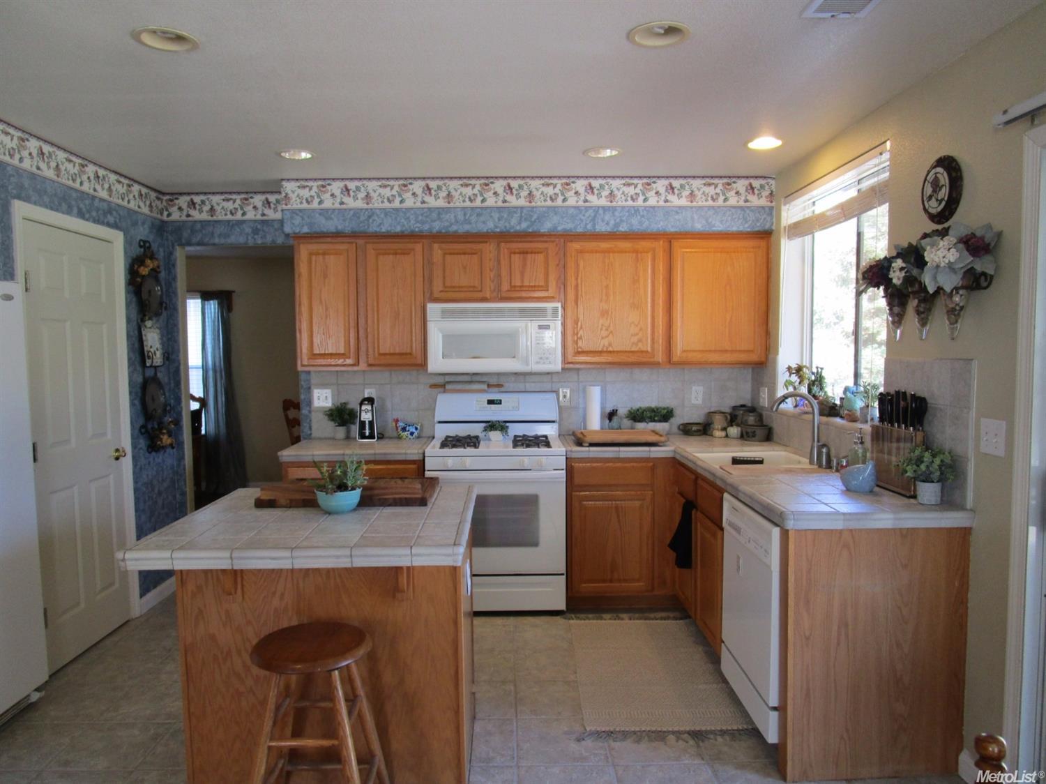 1166 Travaille Way, Ripon, CA 95366 photo 4