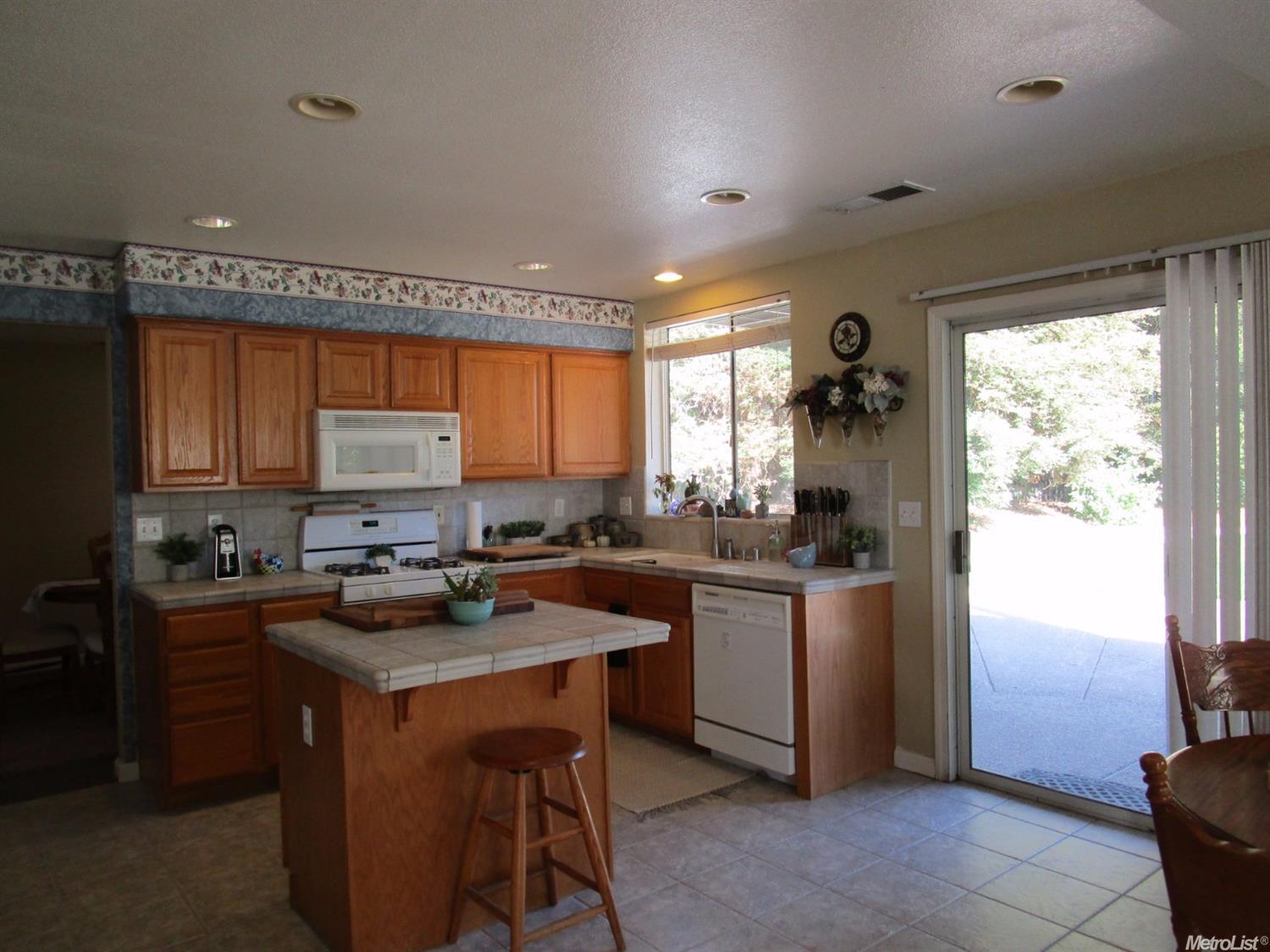 1166 Travaille Way, Ripon, CA 95366 photo 3