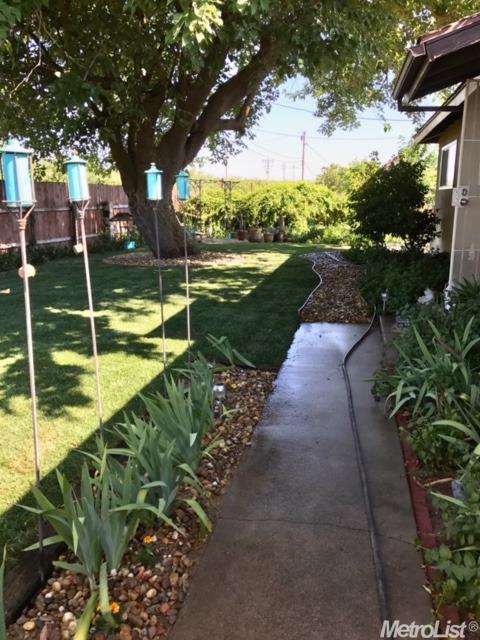 21992 Henry Rd, Escalon, CA 95320 photo 2