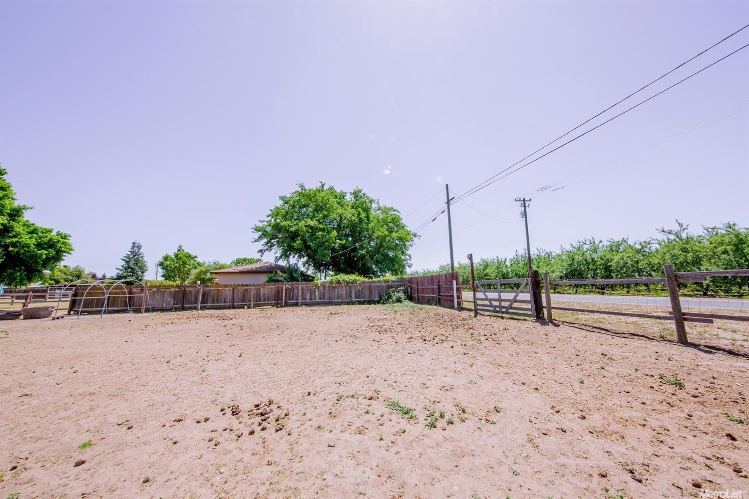 21992 Henry Rd, Escalon, CA 95320 photo 15