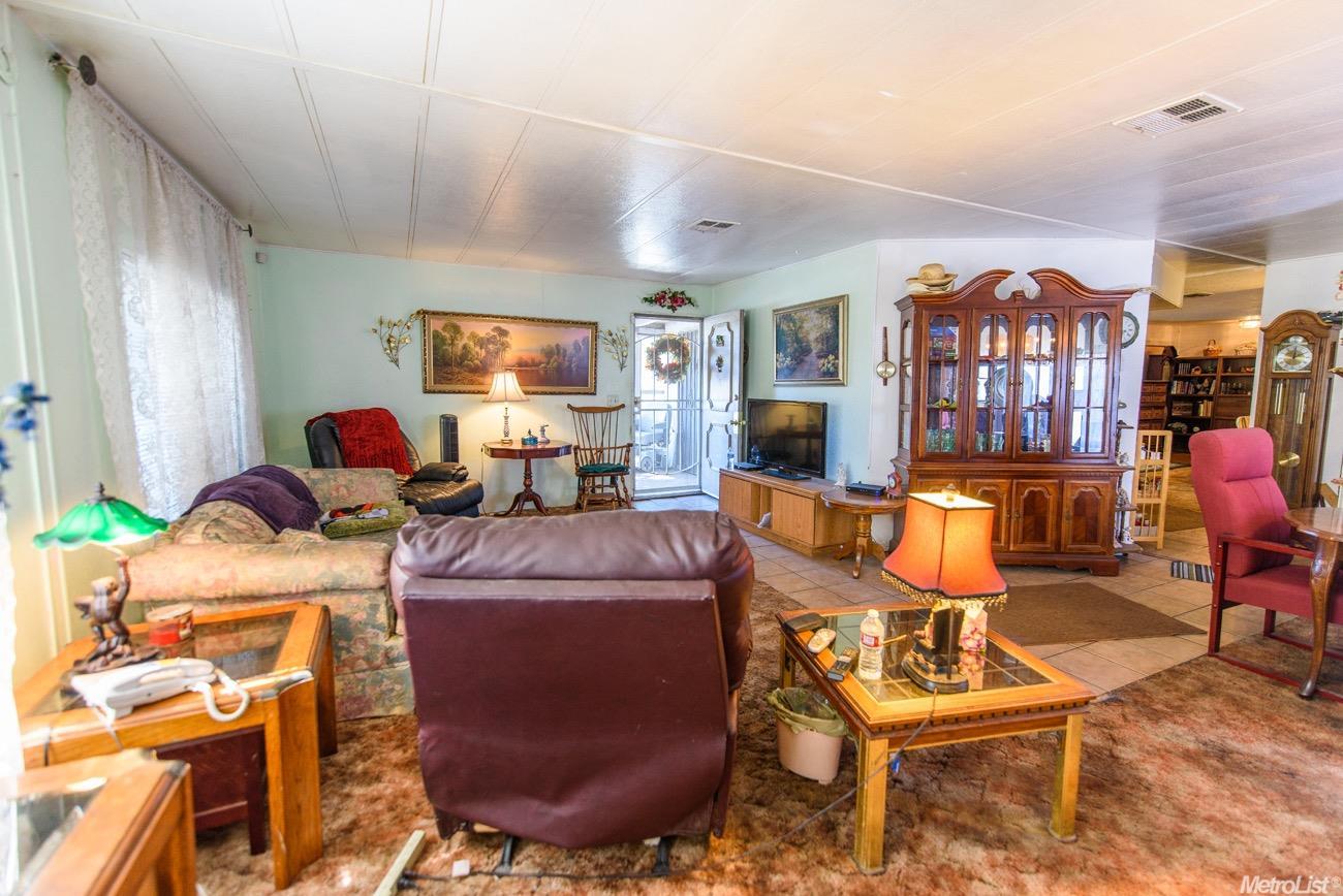 1322 Santa Fe Ave, Modesto, CA 95351 photo 5