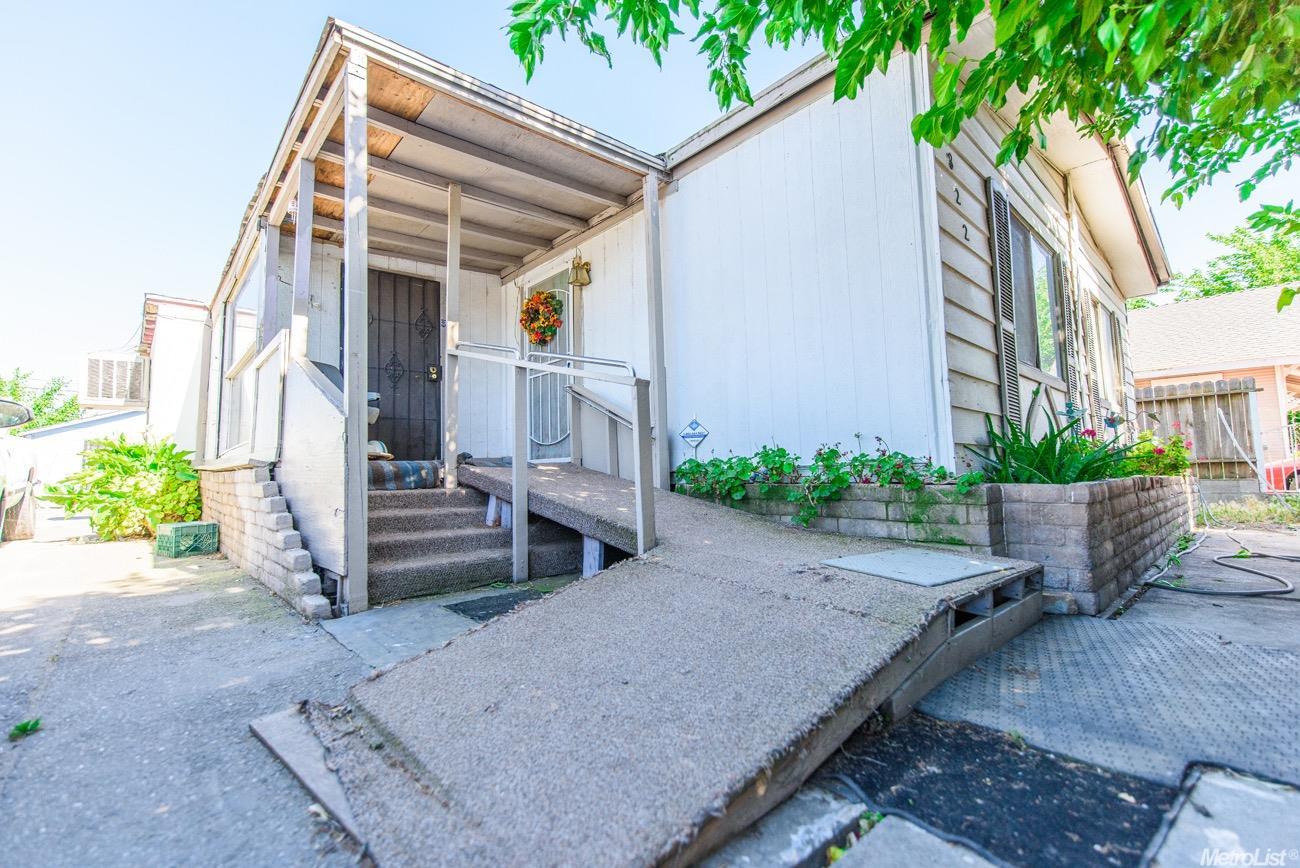 1322 Santa Fe Ave, Modesto, CA 95351 photo 1