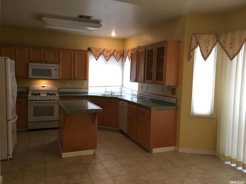 35 Lavender Ct, Tracy, CA 95376 photo 6
