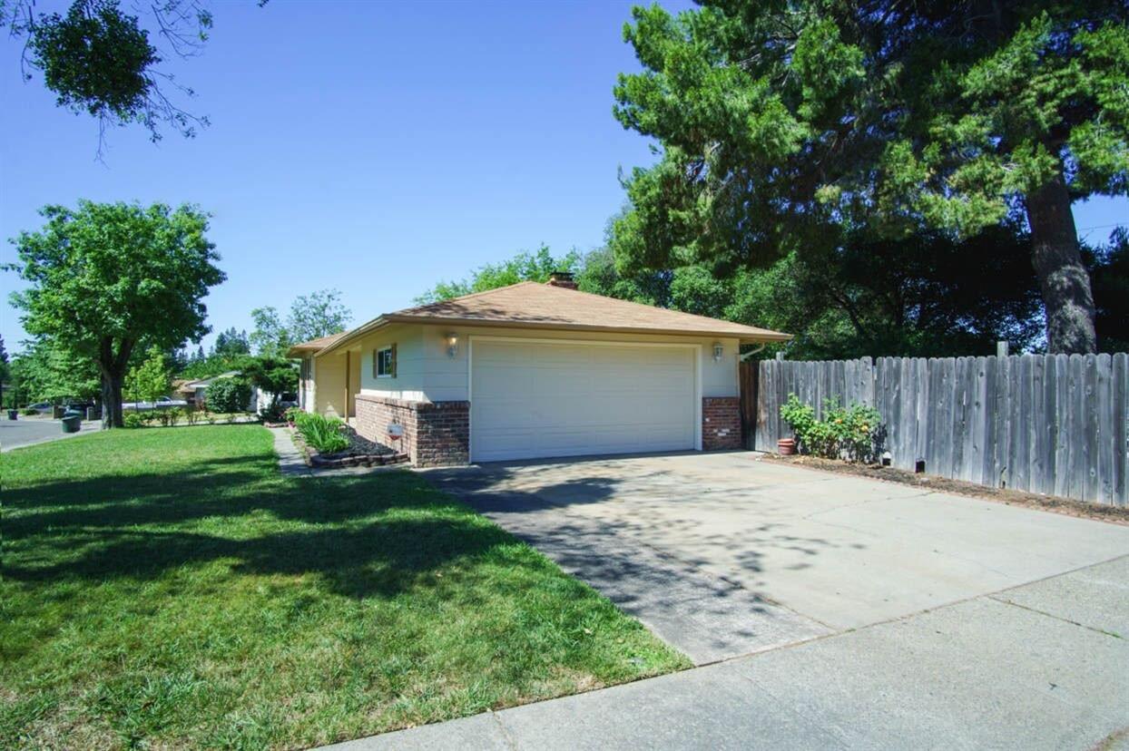 4723 Crestview Dr, Carmichael, CA 95608 photo 4