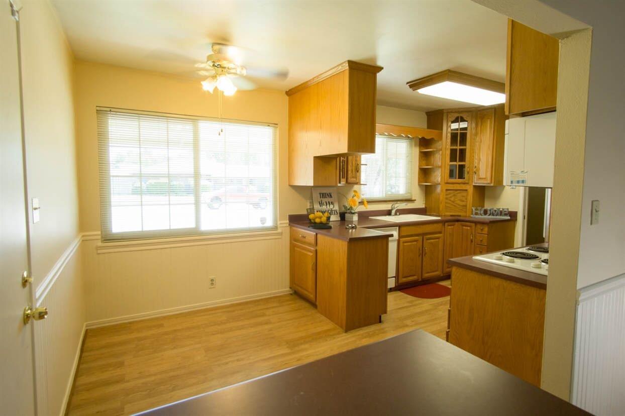 4723 Crestview Dr, Carmichael, CA 95608 photo 8