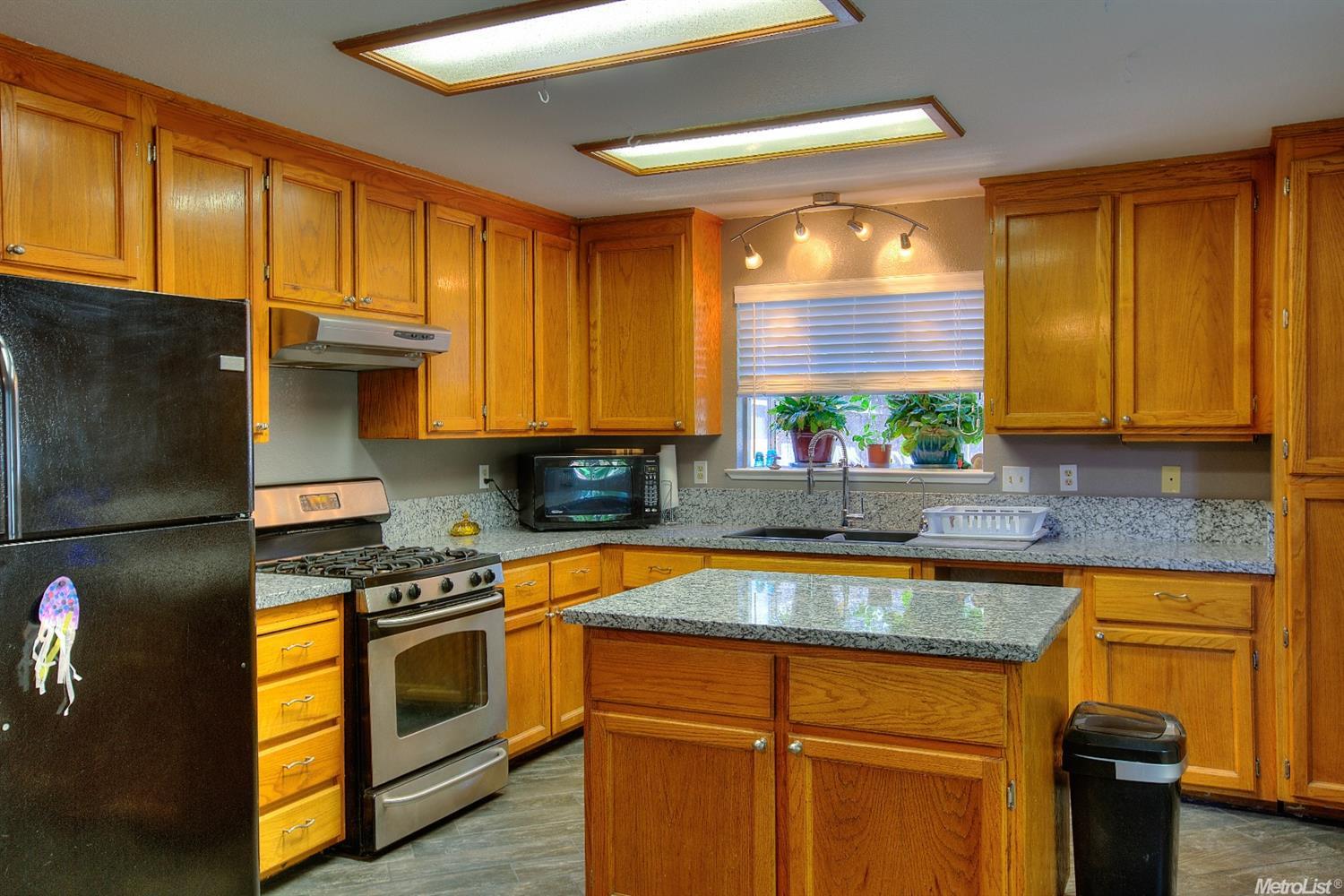 3304 Georgeann Pl, Ceres, CA 95307 photo 10