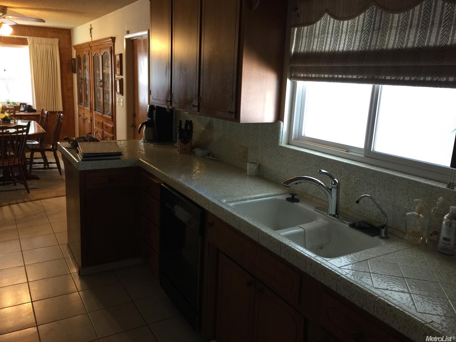 1004 Annapolis Ave, Modesto, CA 95350 photo 2