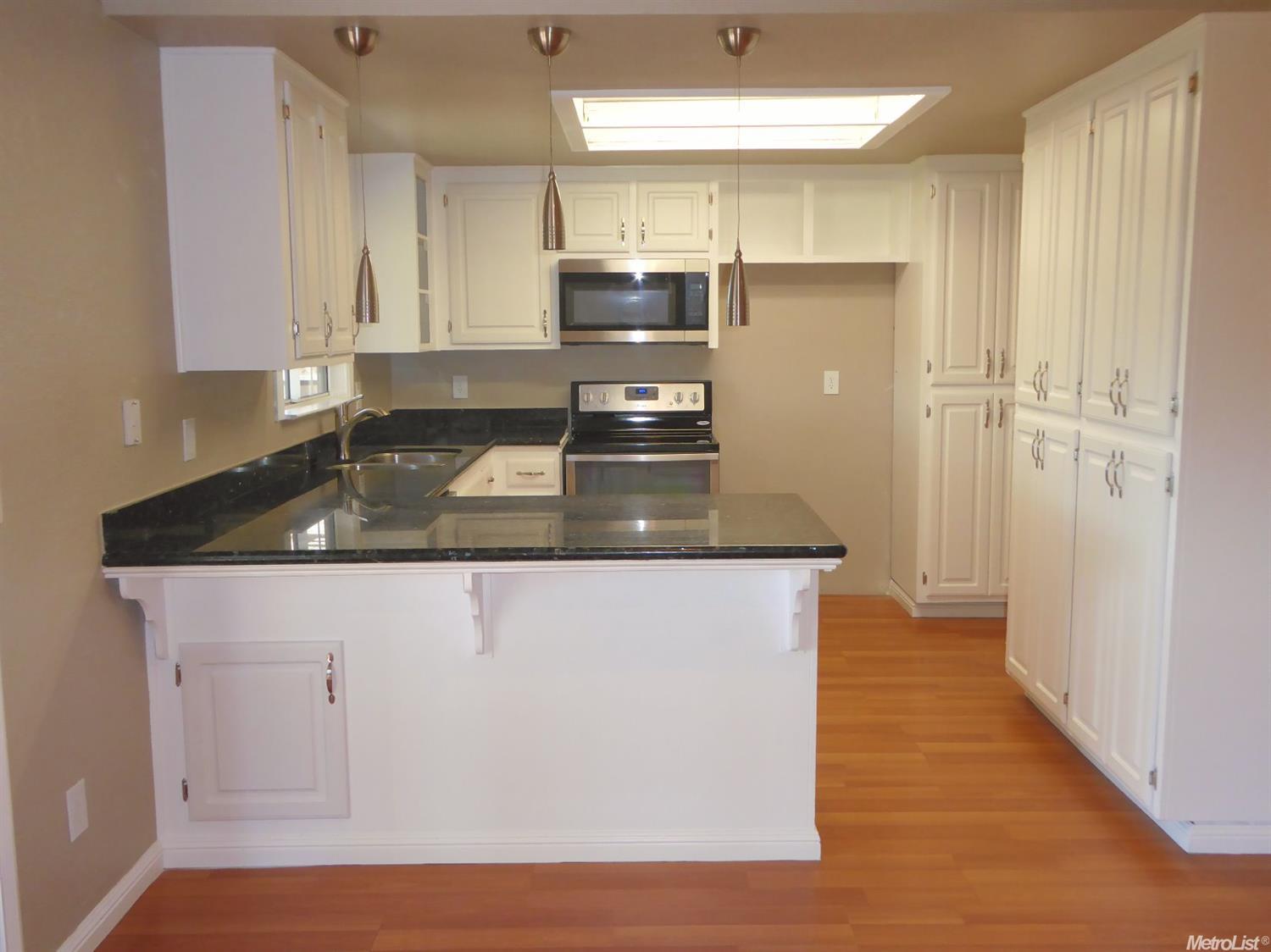3224 Nightingale Dr, Modesto, CA 95356 photo 2