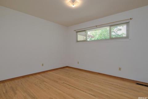 654 Elmwood Dr, Davis, CA 95616 photo 14