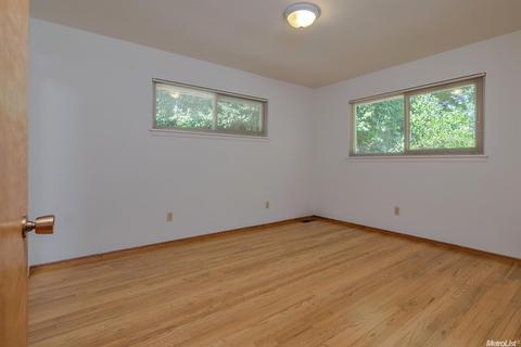 654 Elmwood Dr, Davis, CA 95616 photo 13