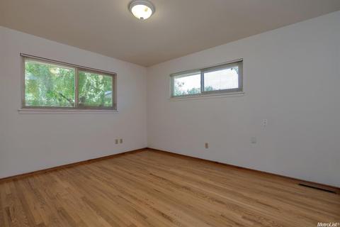 654 Elmwood Dr, Davis, CA 95616 photo 11