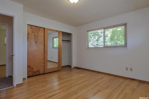654 Elmwood Dr, Davis, CA 95616 photo 8