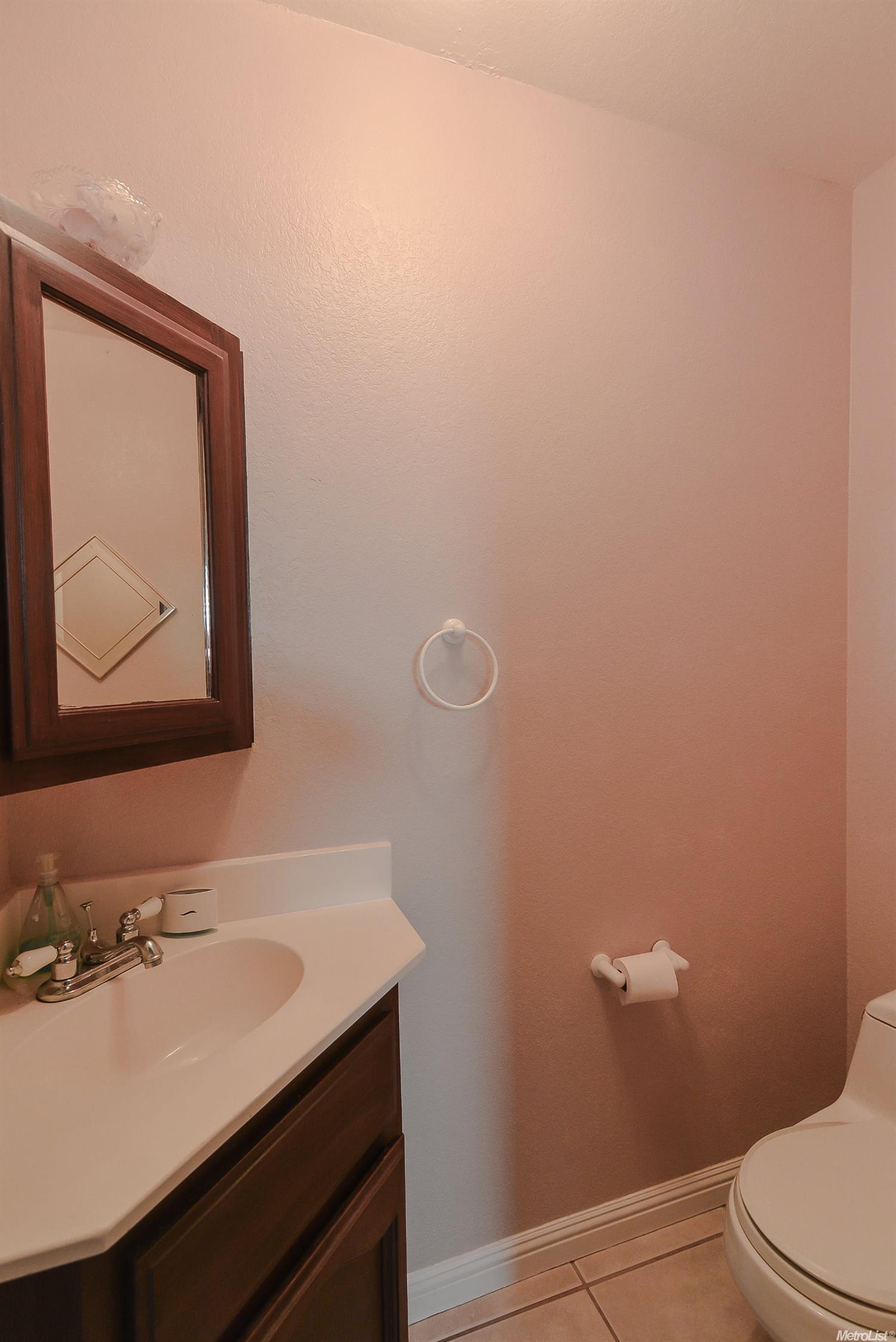 355 Lopez Ln, Tracy, CA 95376 photo 6
