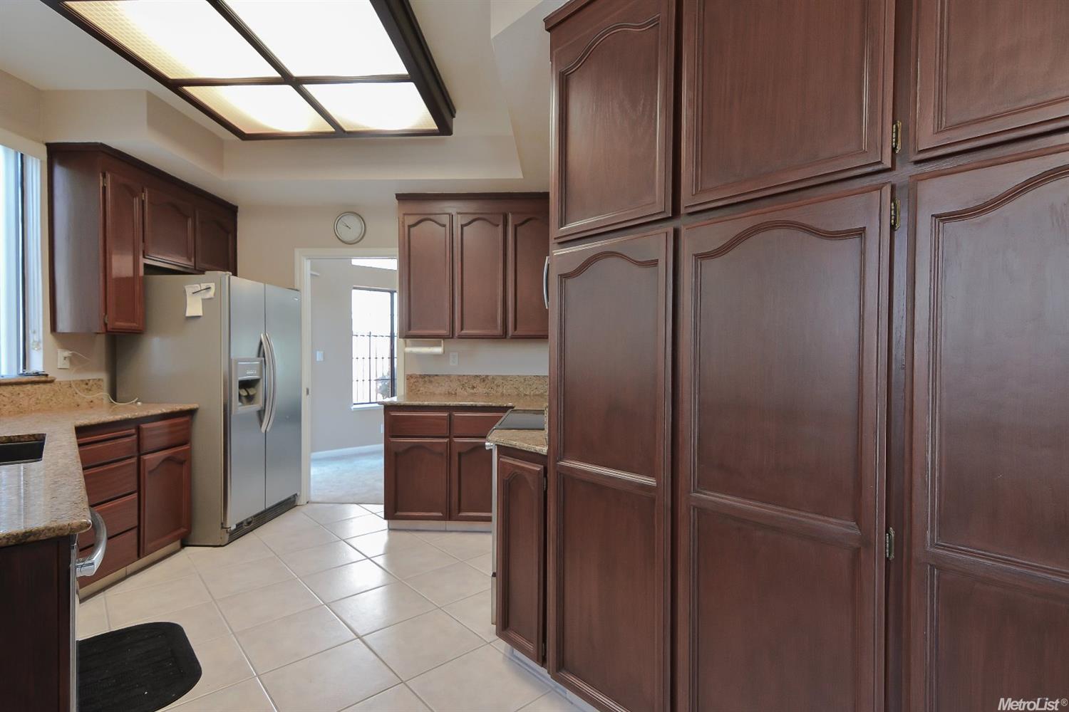 355 Lopez Ln, Tracy, CA 95376 photo 16