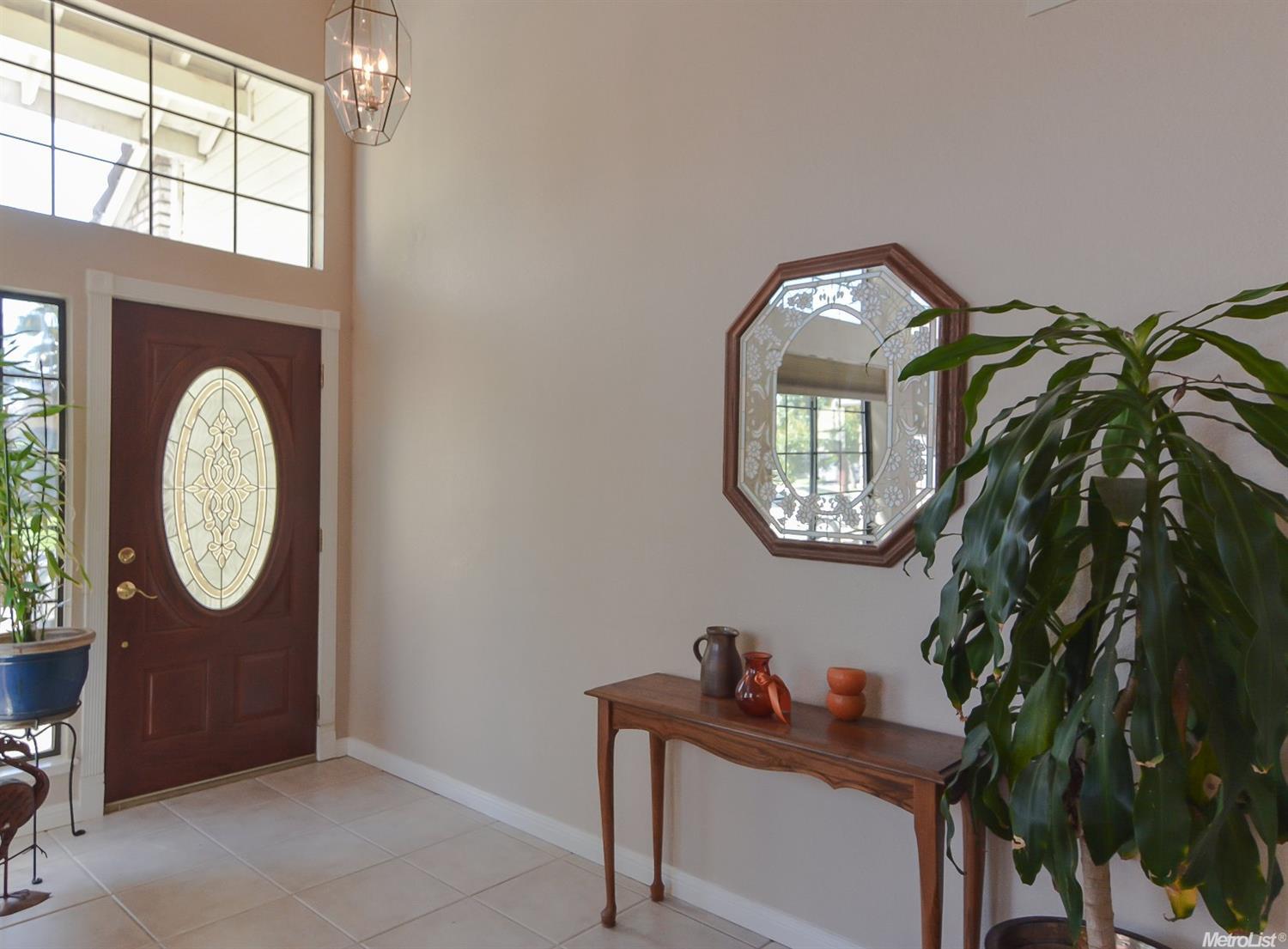 355 Lopez Ln, Tracy, CA 95376 photo 4