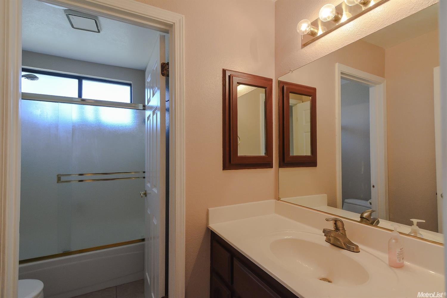 355 Lopez Ln, Tracy, CA 95376 photo 30