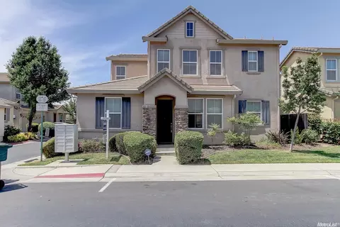 930 Courtyards Loop, Lincoln, CA 95648 photo 1
