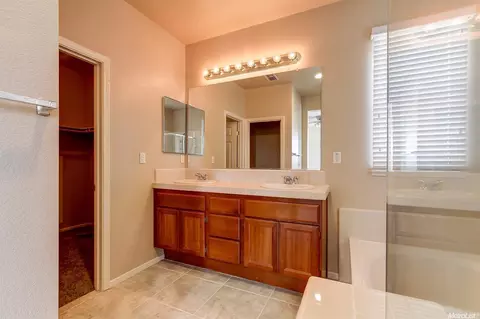 930 Courtyards Loop, Lincoln, CA 95648 photo 32