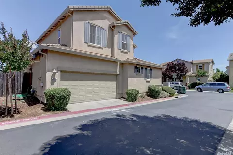 930 Courtyards Loop, Lincoln, CA 95648 photo 6
