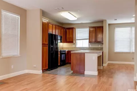 930 Courtyards Loop, Lincoln, CA 95648 photo 9