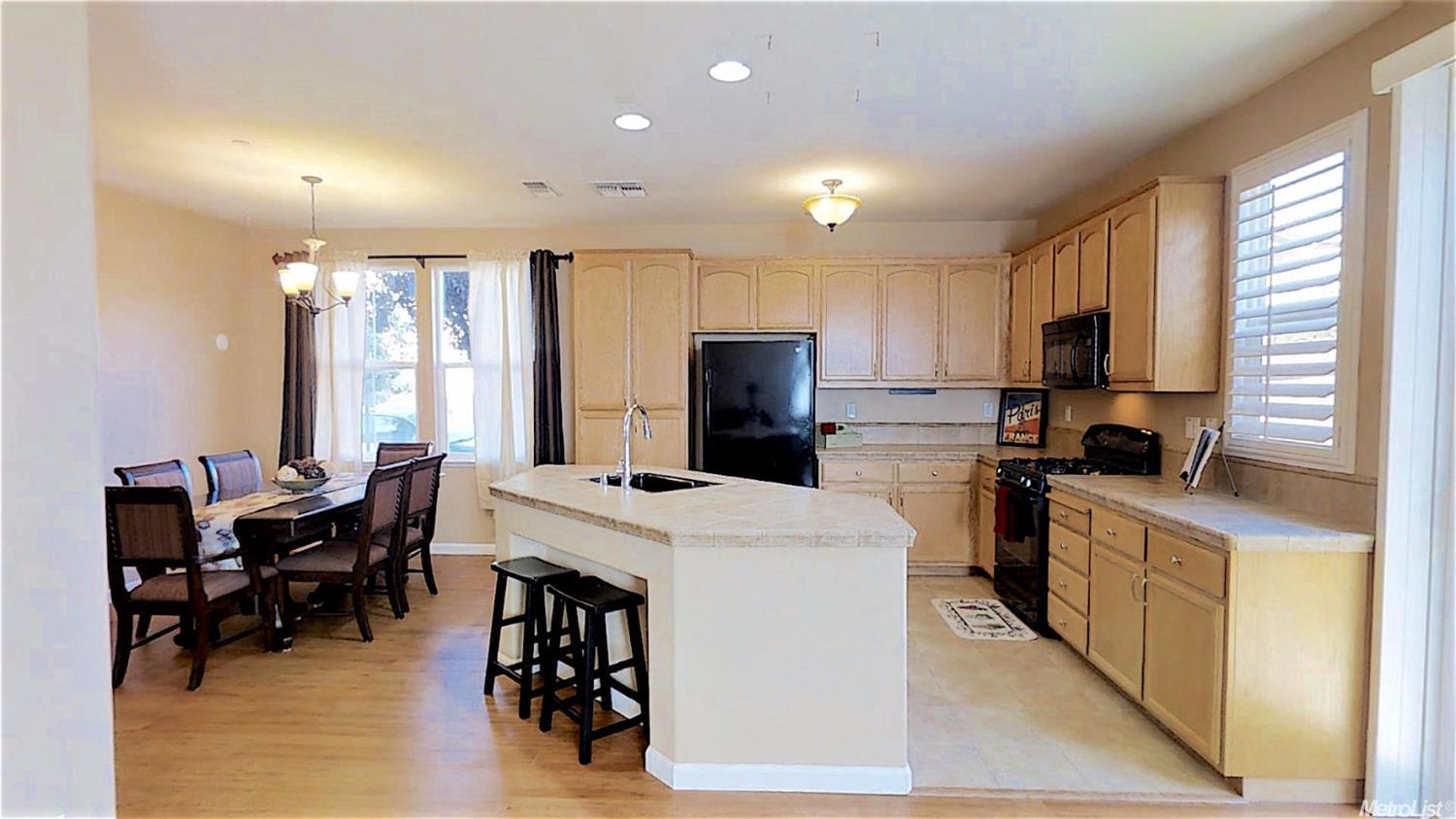 683 Courtyards Loop, Lincoln, CA 95648 photo 9
