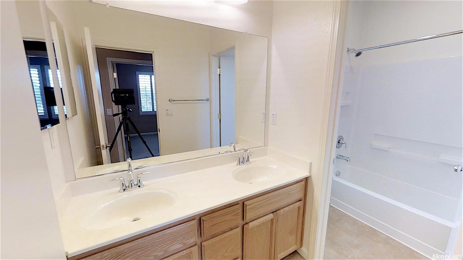 683 Courtyards Loop, Lincoln, CA 95648 photo 15