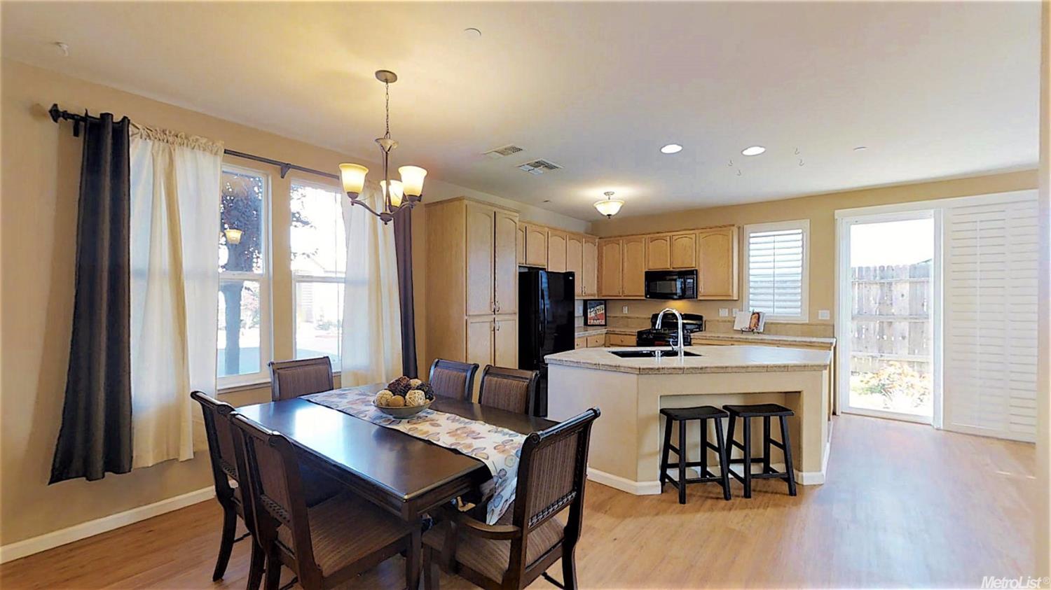 683 Courtyards Loop, Lincoln, CA 95648 photo 6