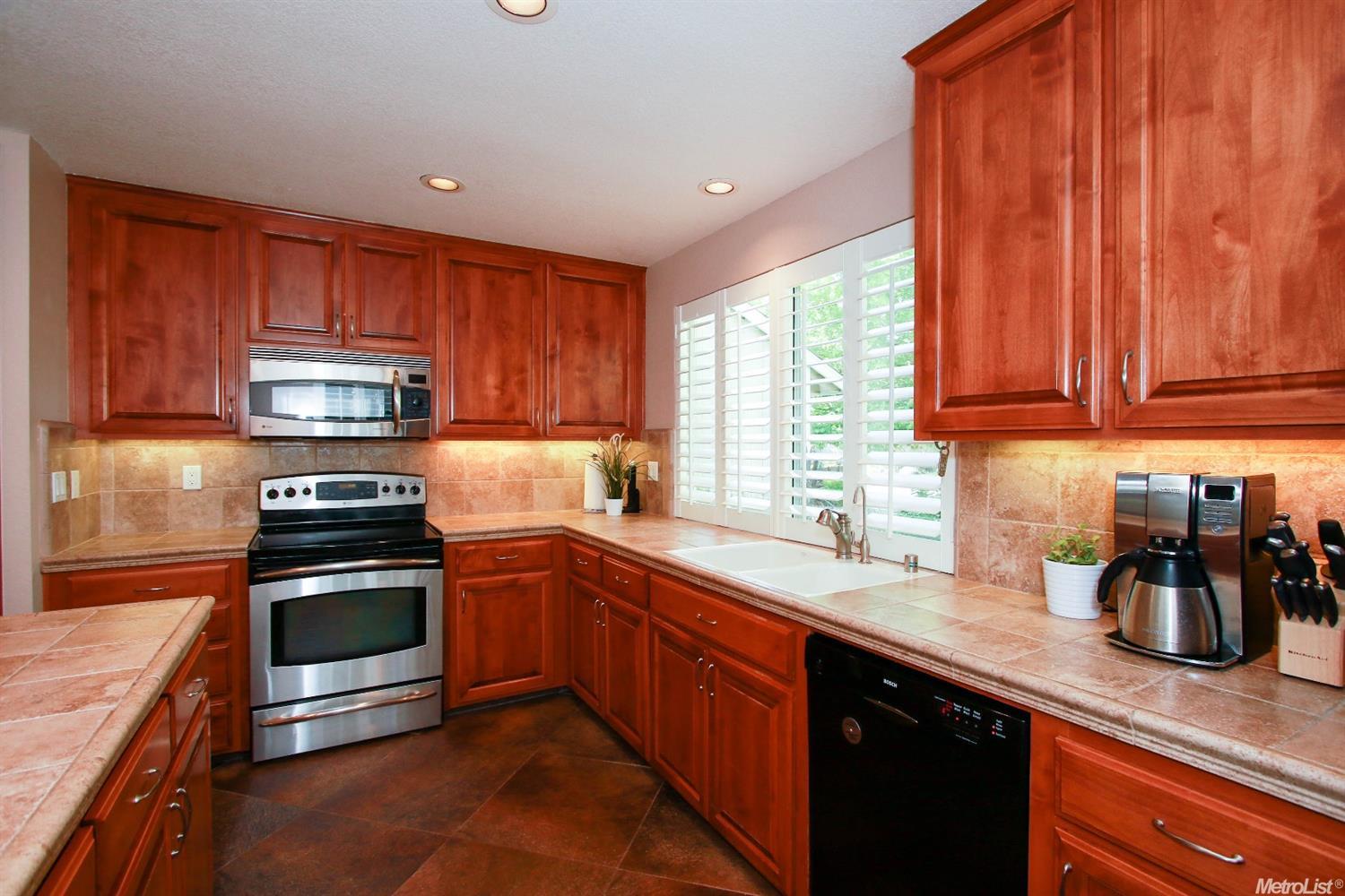 1707 Valdora St, Davis, CA 95618 photo 13