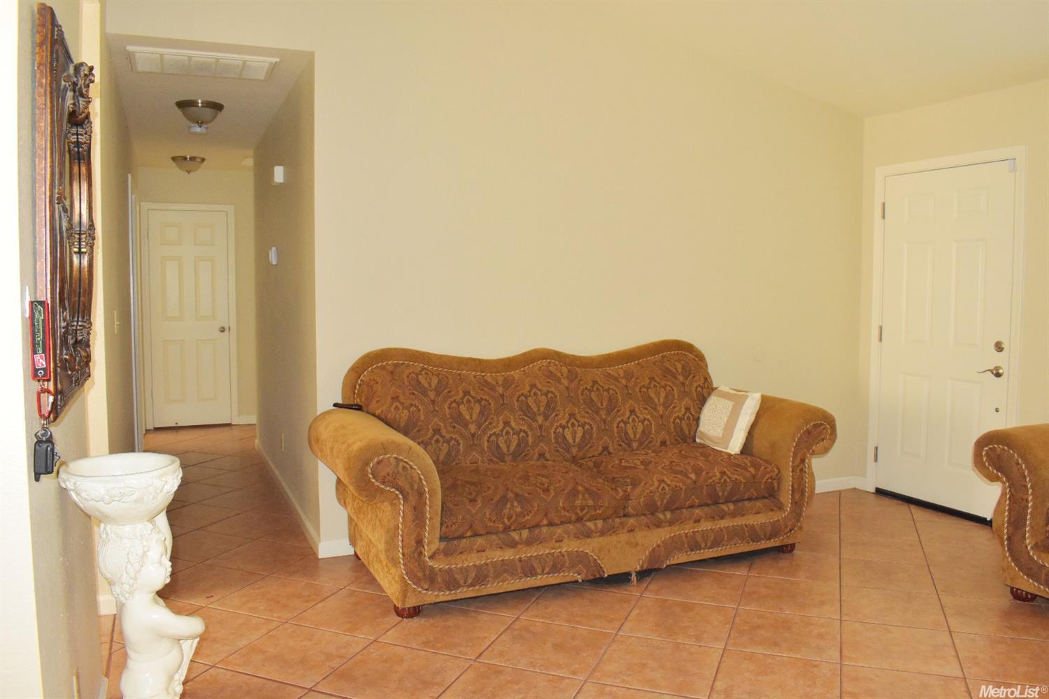 505 Peerman Ct, Modesto, CA 95351 photo 9