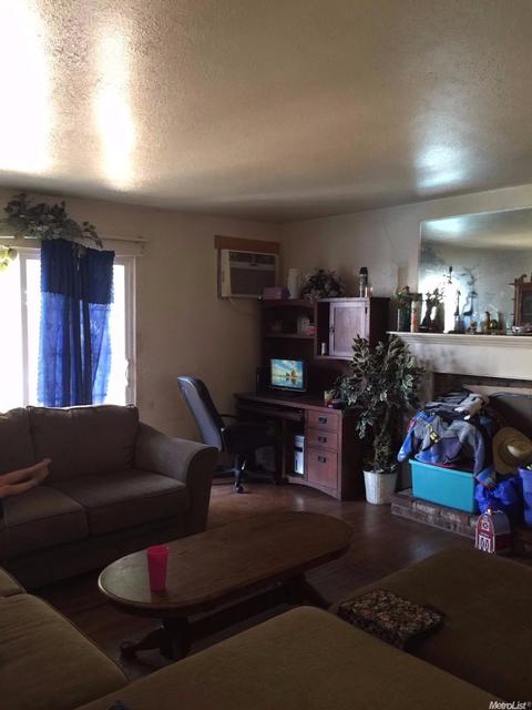 1143 E Alexander Ave, Merced, CA 95340 photo 2