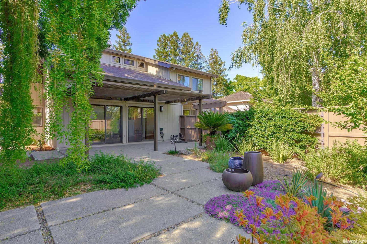 4205 Robinia Pl, Davis, CA 95618 photo 2