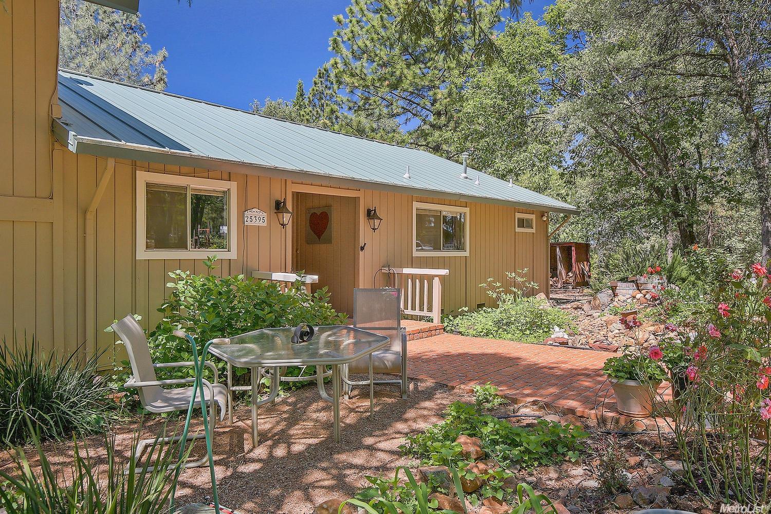 25395 Pineview Dr, Colfax, CA 95713 photo 1