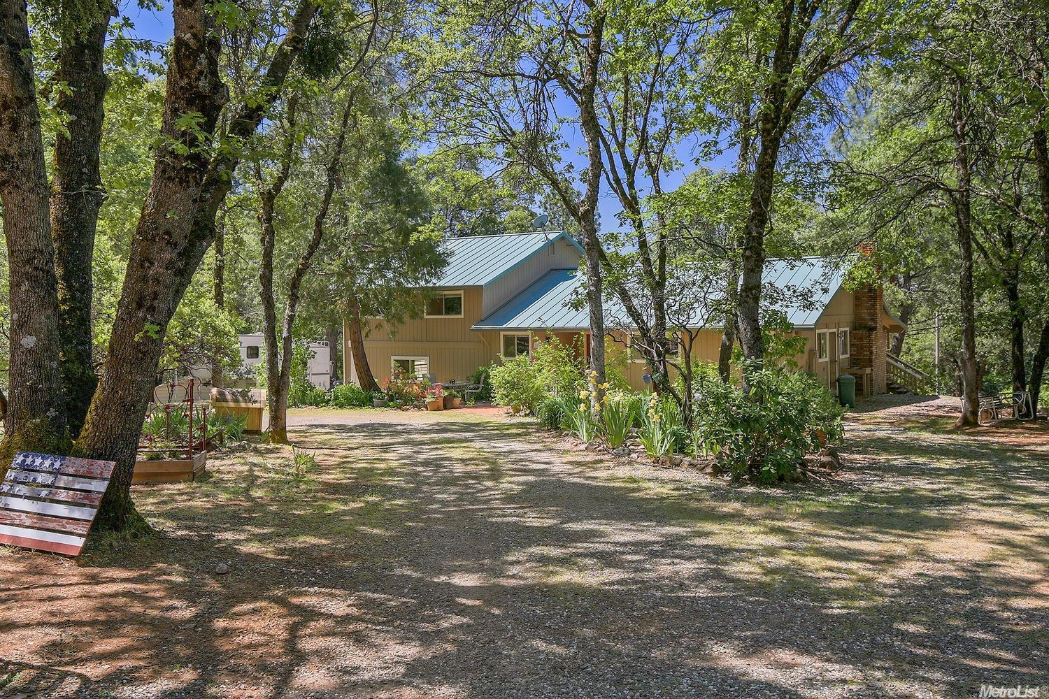 25395 Pineview Dr, Colfax, CA 95713 photo 4