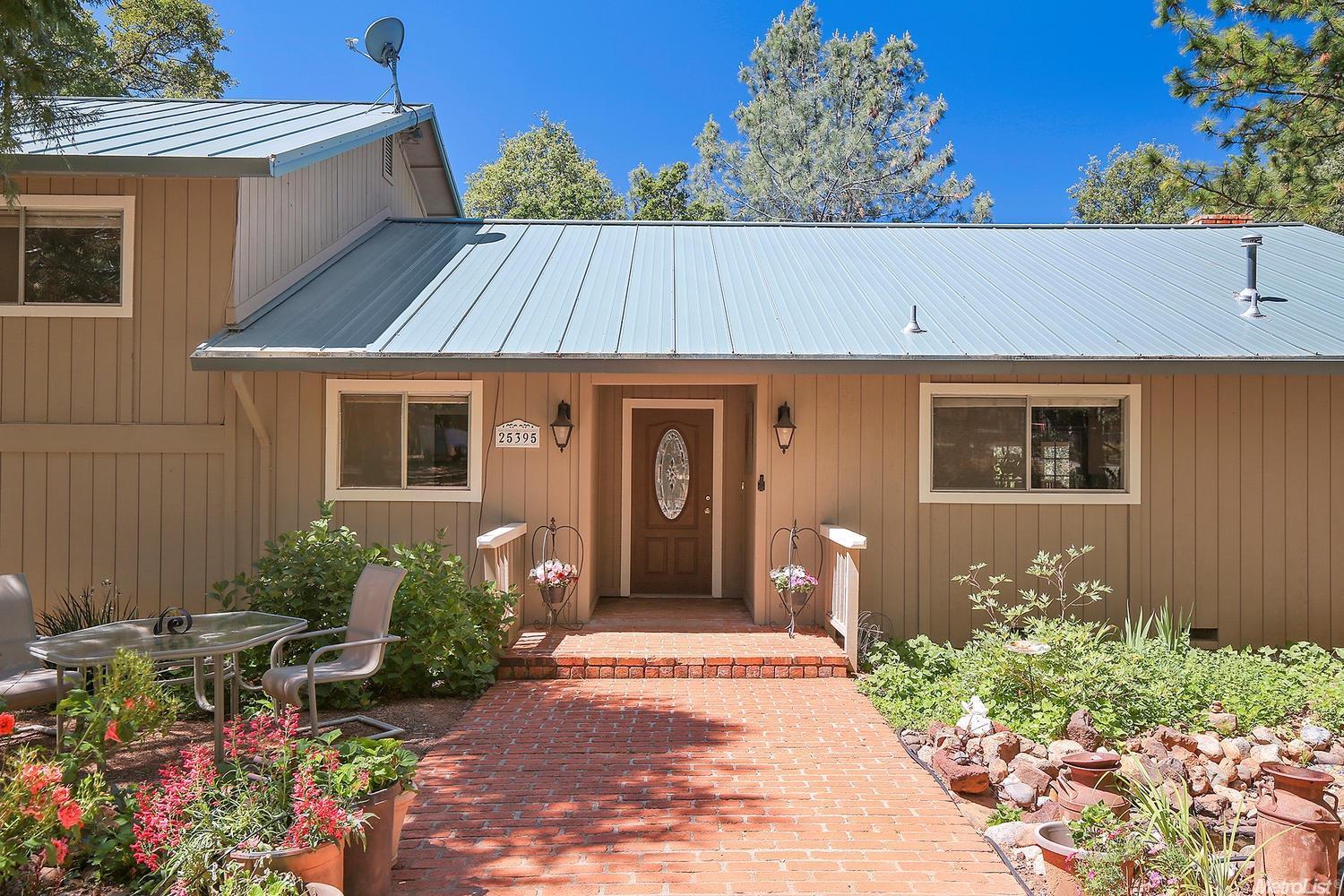 25395 Pineview Dr, Colfax, CA 95713 photo 3