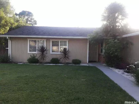 1201 Peek Ave, Modesto, CA 95358 photo 2