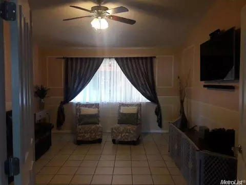 1201 Peek Ave, Modesto, CA 95358 photo 4