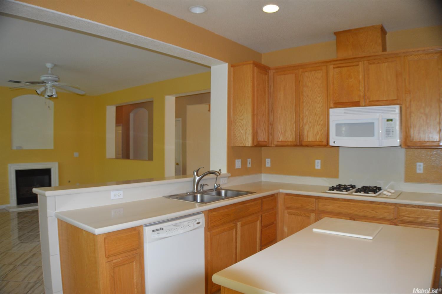 727 Bobcat Ln, Manteca, CA 95336 photo 11