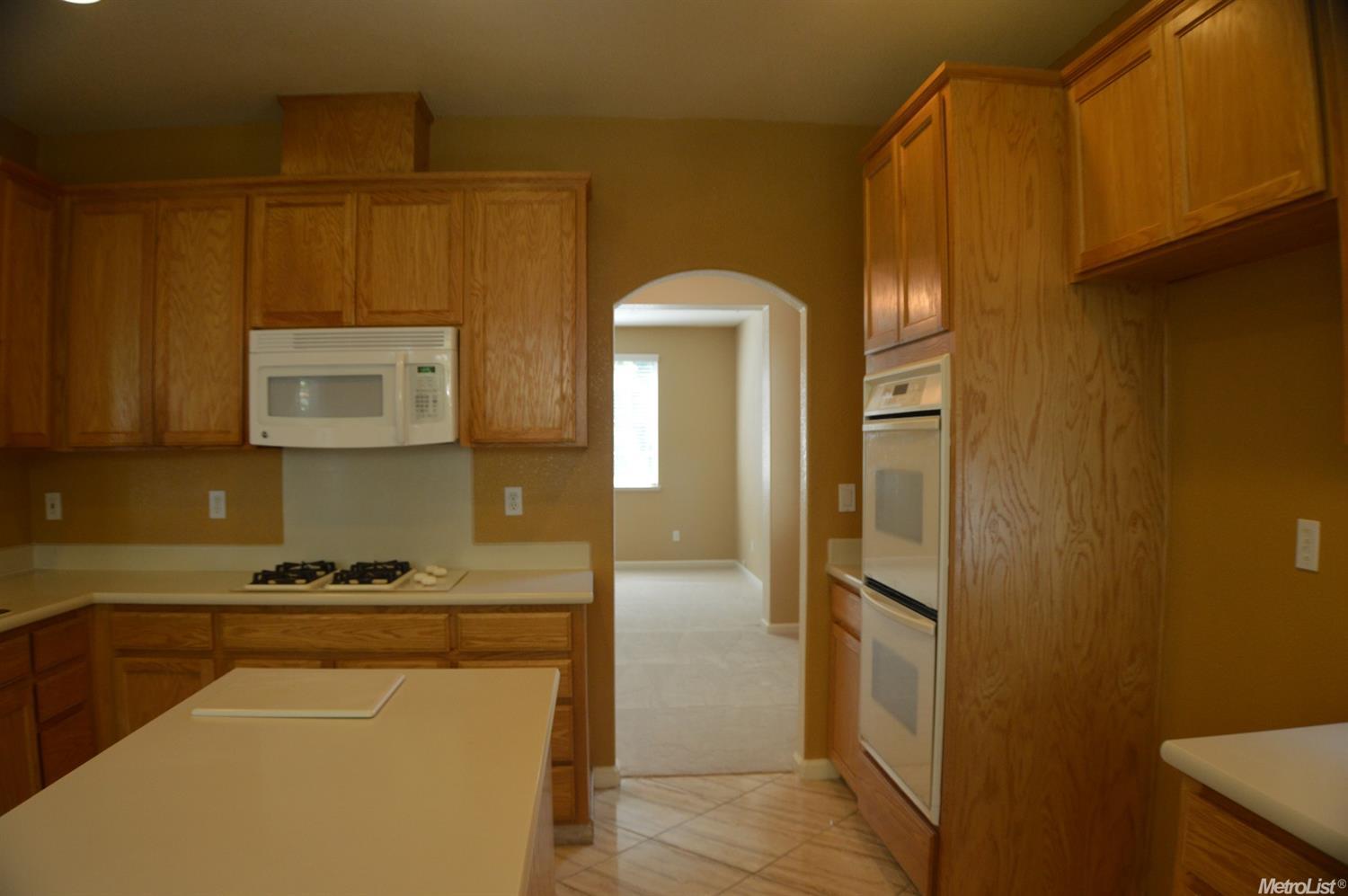 727 Bobcat Ln, Manteca, CA 95336 photo 14