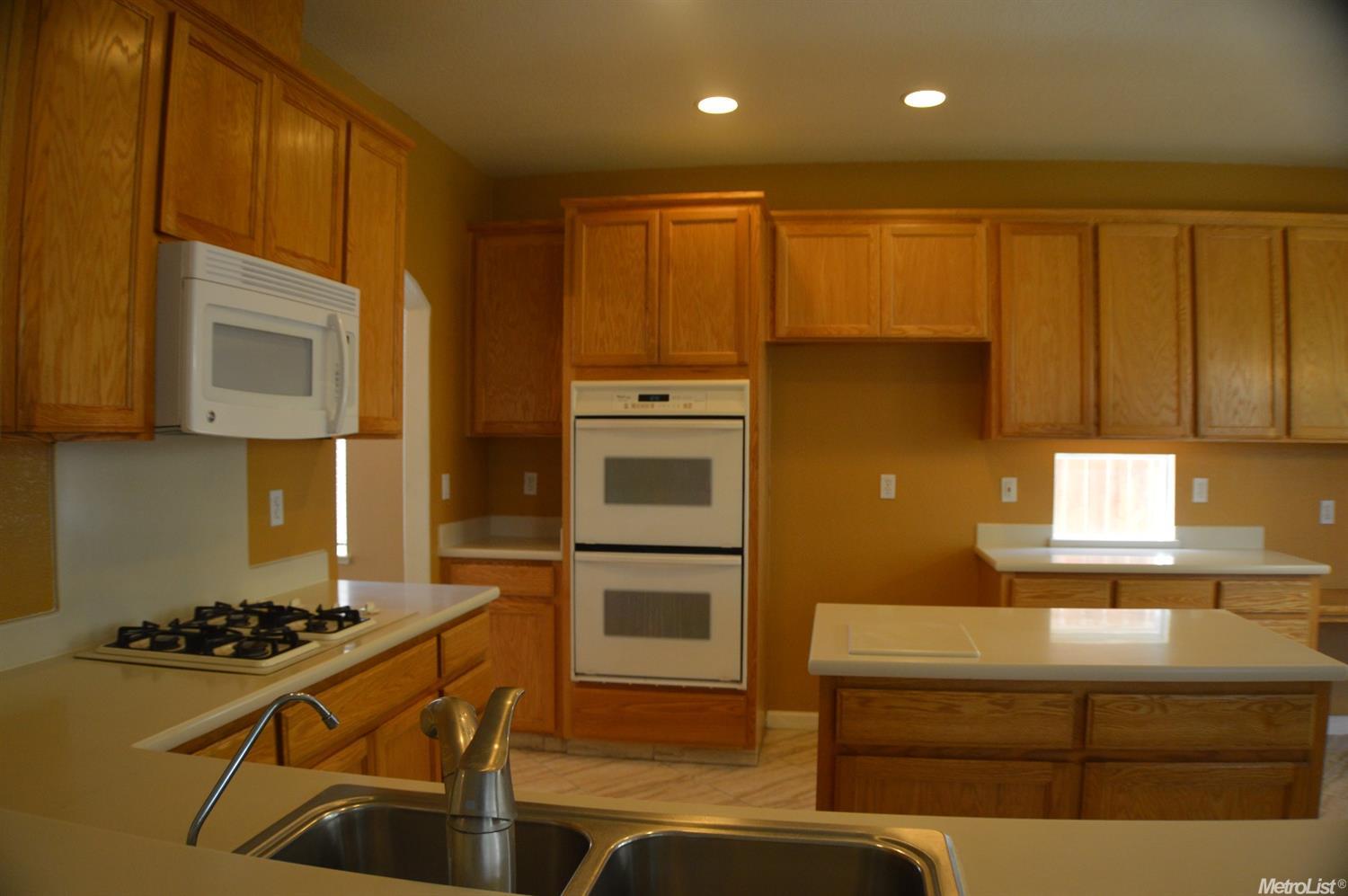 727 Bobcat Ln, Manteca, CA 95336 photo 12
