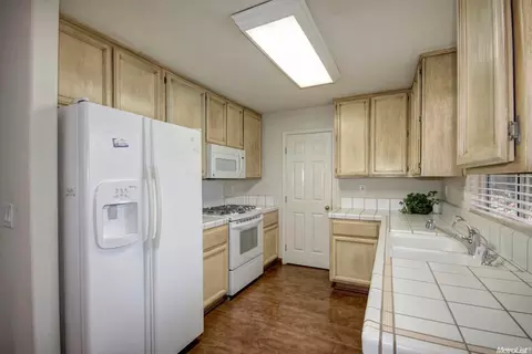 6432 Emerald Dr, Rocklin, CA 95677 photo 7