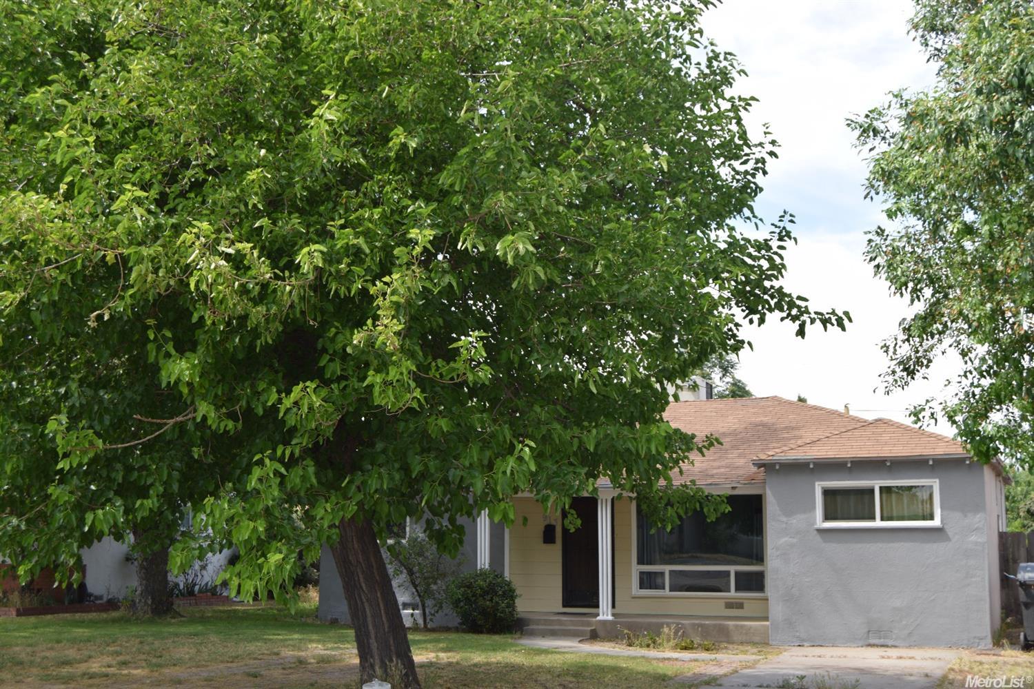 913 Elm Ave, Modesto, CA 95351 photo 2