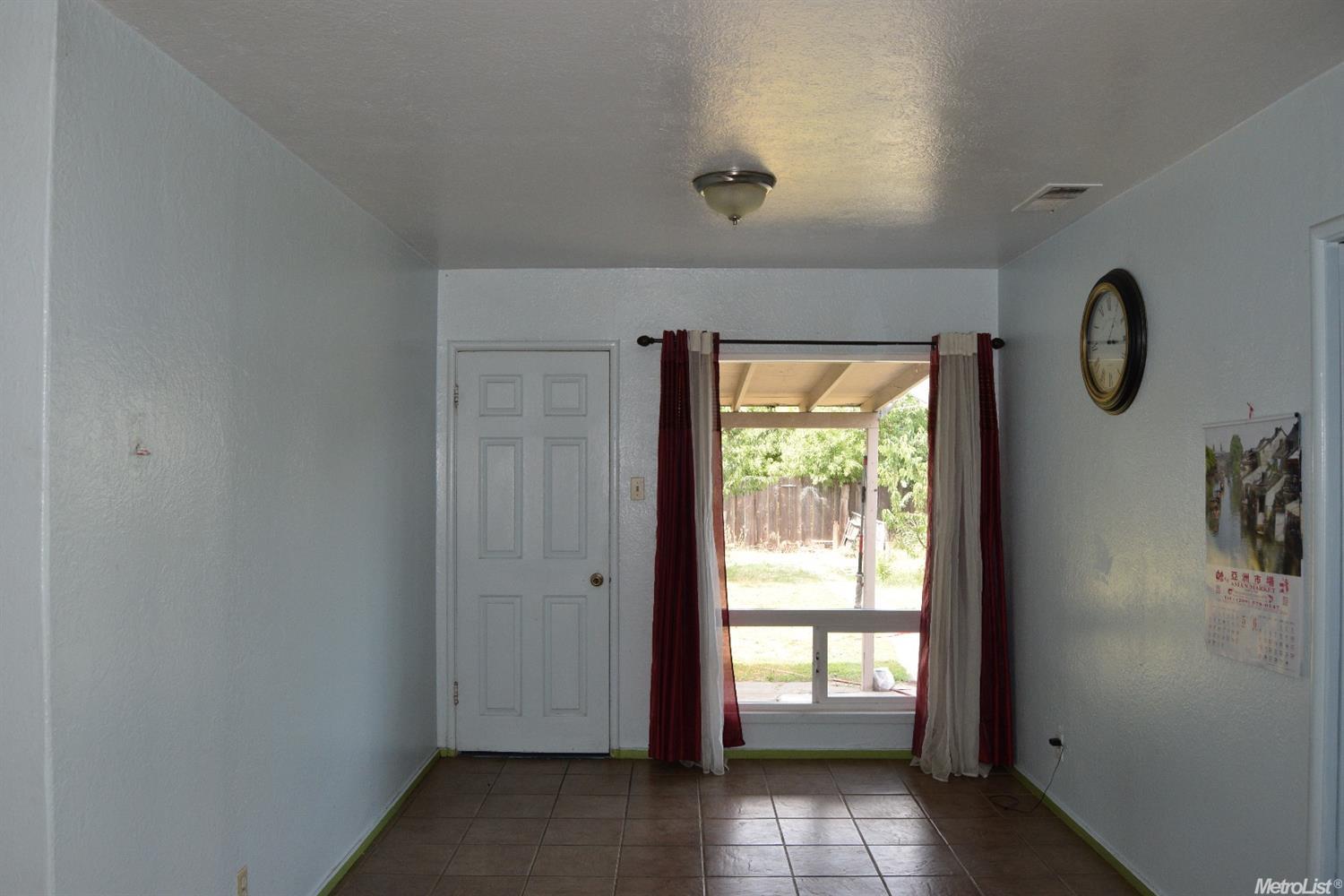 913 Elm Ave, Modesto, CA 95351 photo 5
