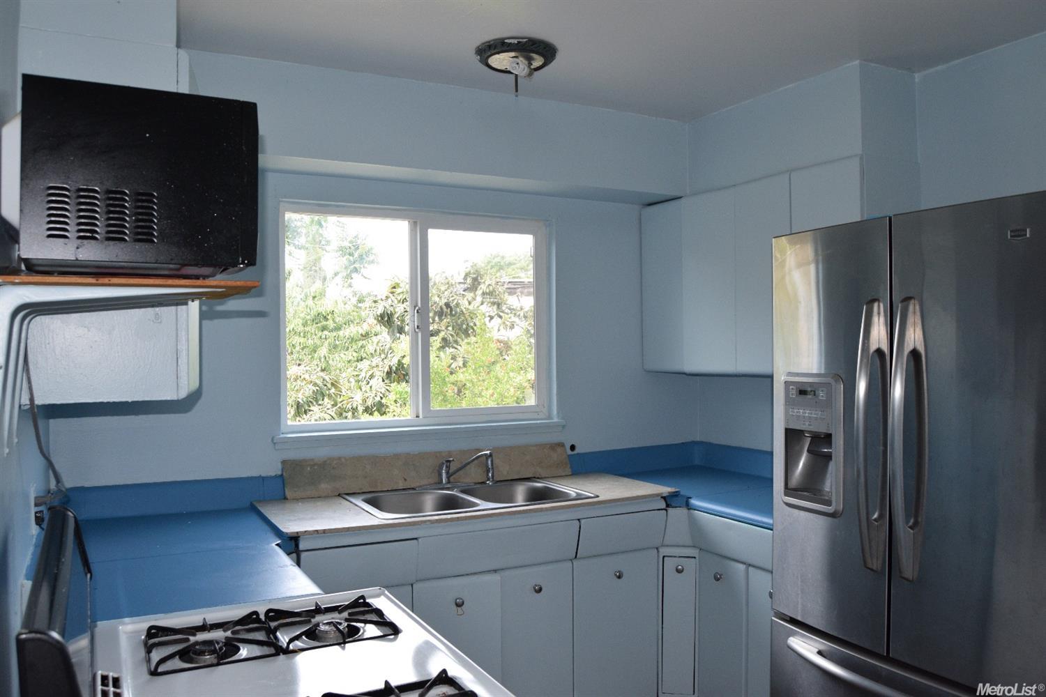 913 Elm Ave, Modesto, CA 95351 photo 4