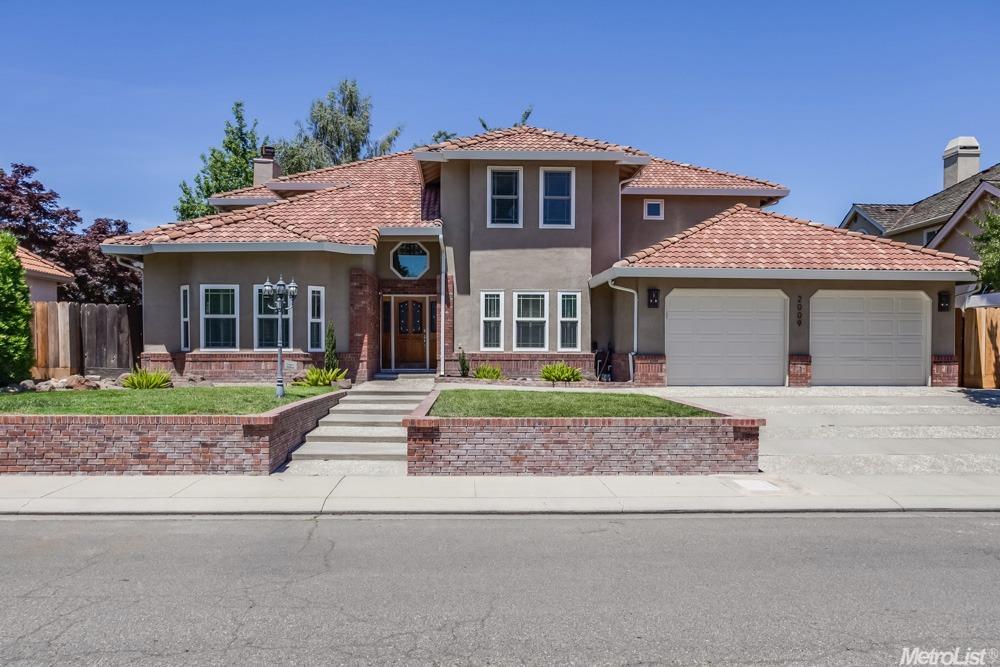 2009 Lakeview Ct, Modesto, CA 95355 photo 4