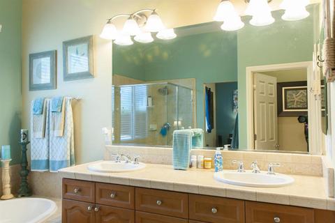 719 Griffey Way, Galt, CA 95632 photo 13