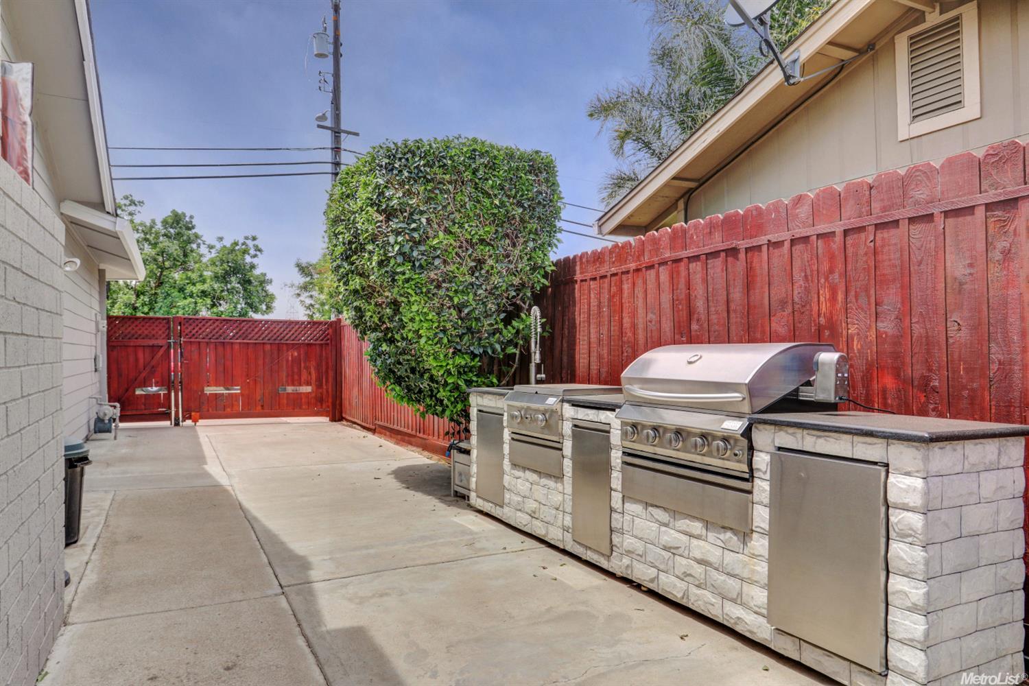 330 S C St, Tracy, CA 95376 photo 28