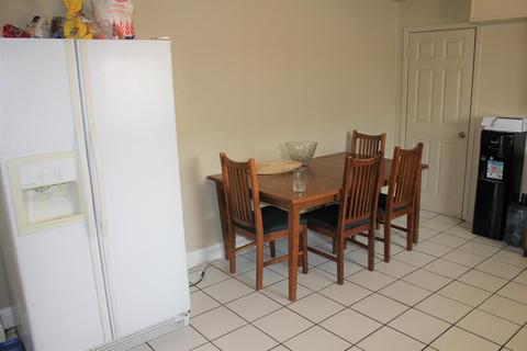 3816 Collins Rd, Ceres, CA 95307 photo 4