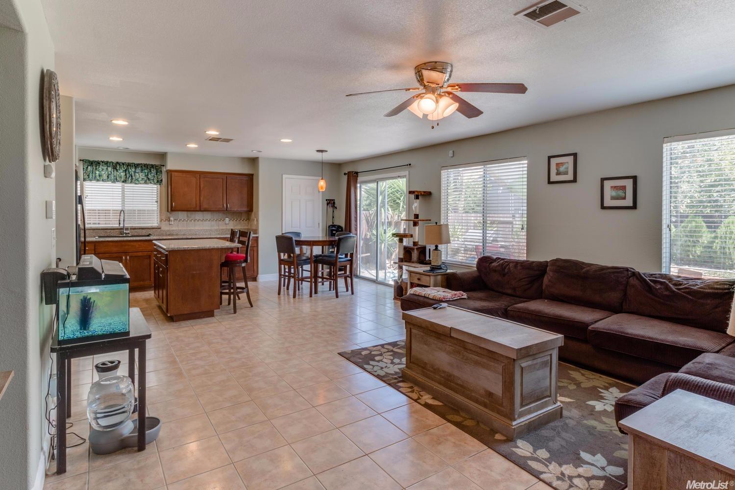 1157 Tern Way, Patterson, CA 95363 photo 6