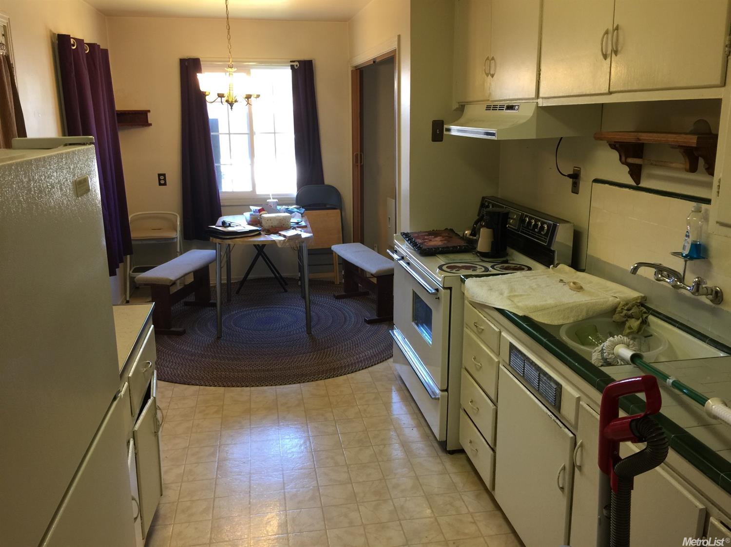1740 Idalou Ave, Modesto, CA 95350 photo 6